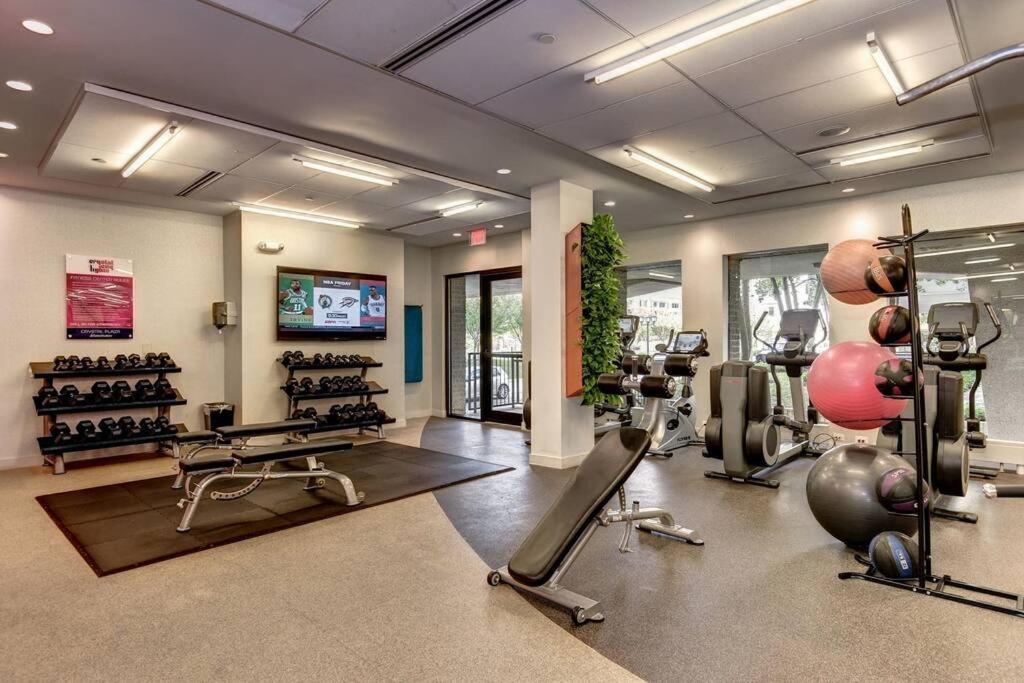 Modern Apartment At Crystal City أرلنغتون المظهر الخارجي الصورة